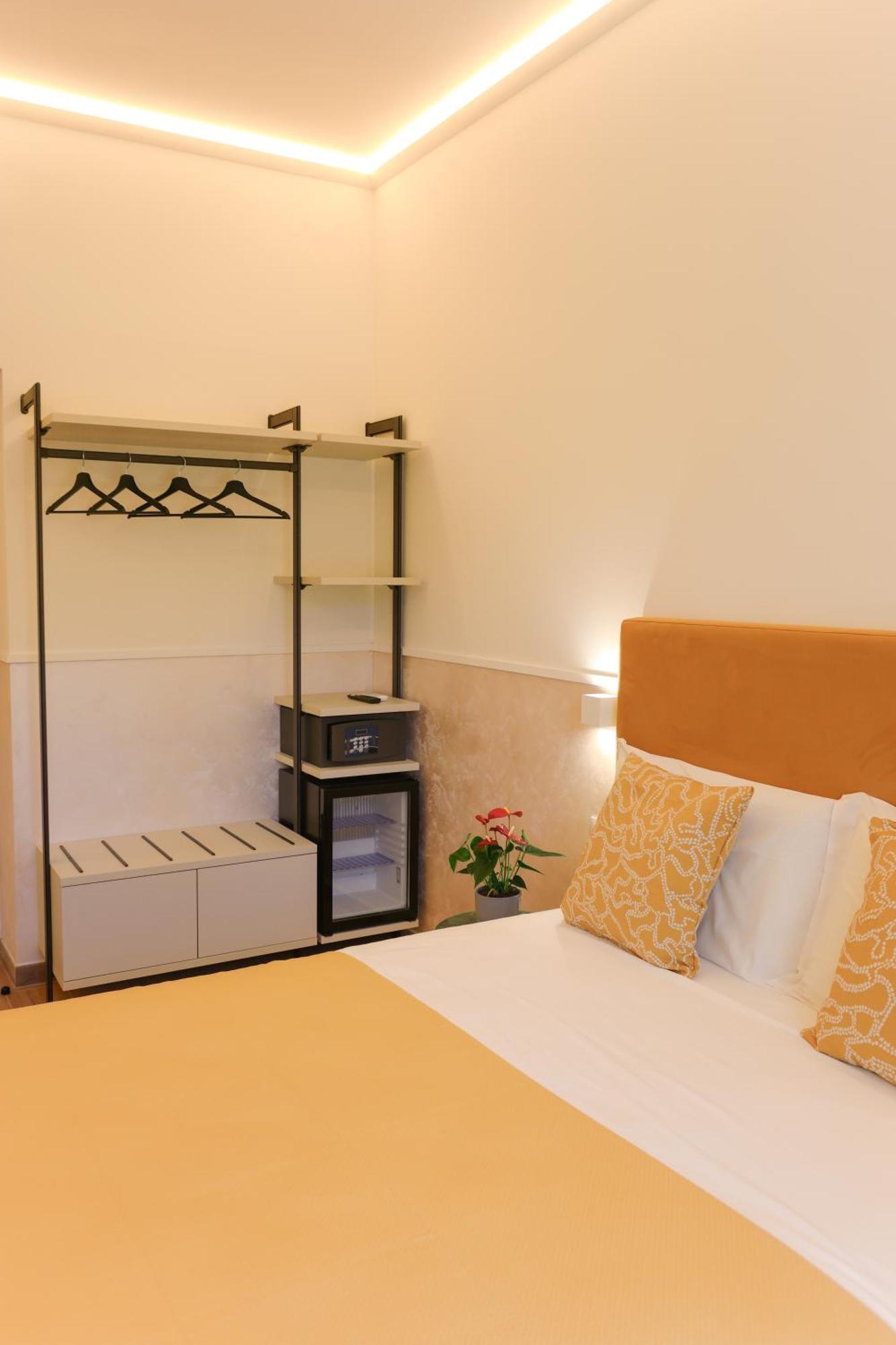 B&B Smart Rooms Рим Екстер'єр фото