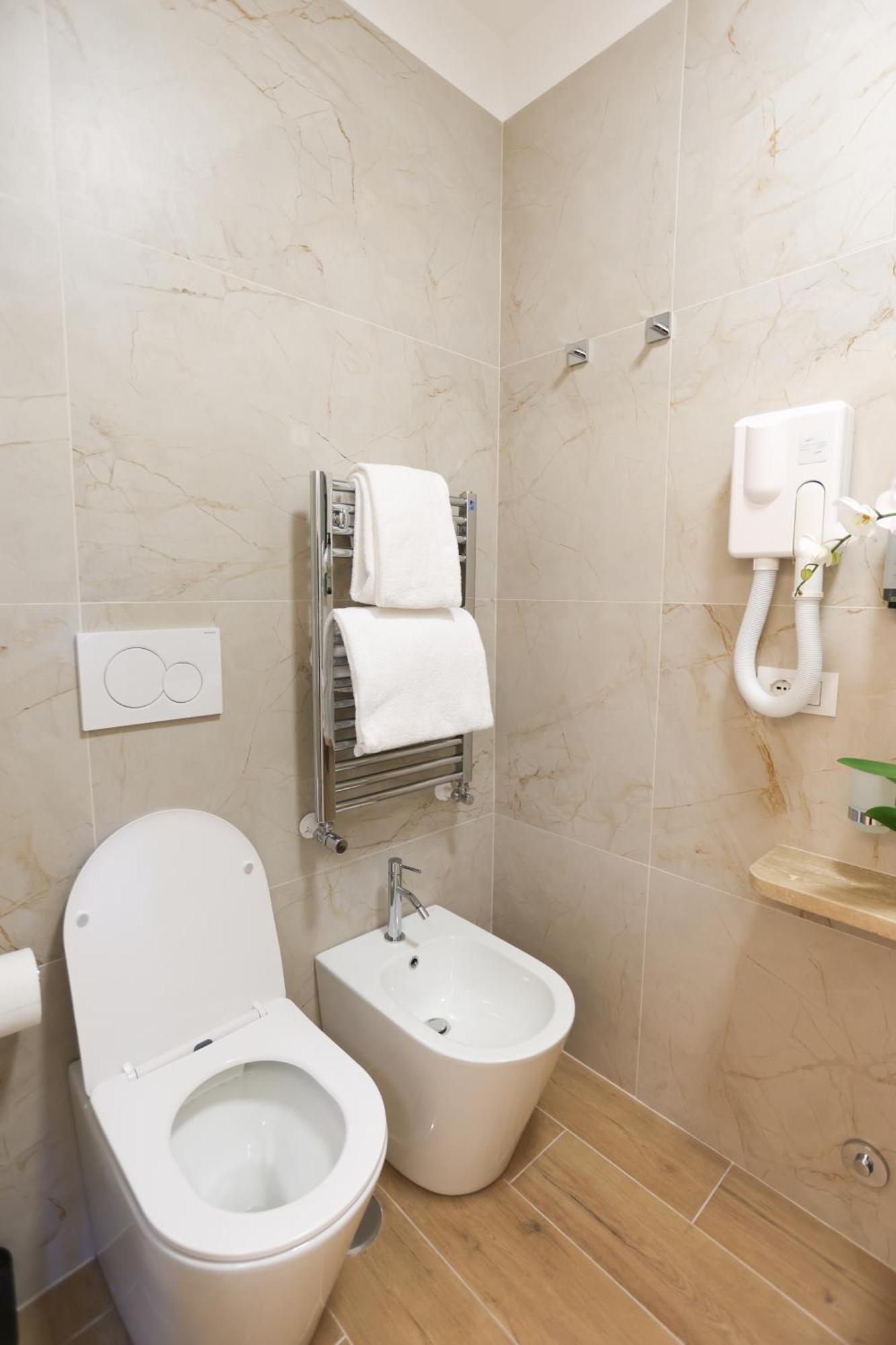 B&B Smart Rooms Рим Екстер'єр фото