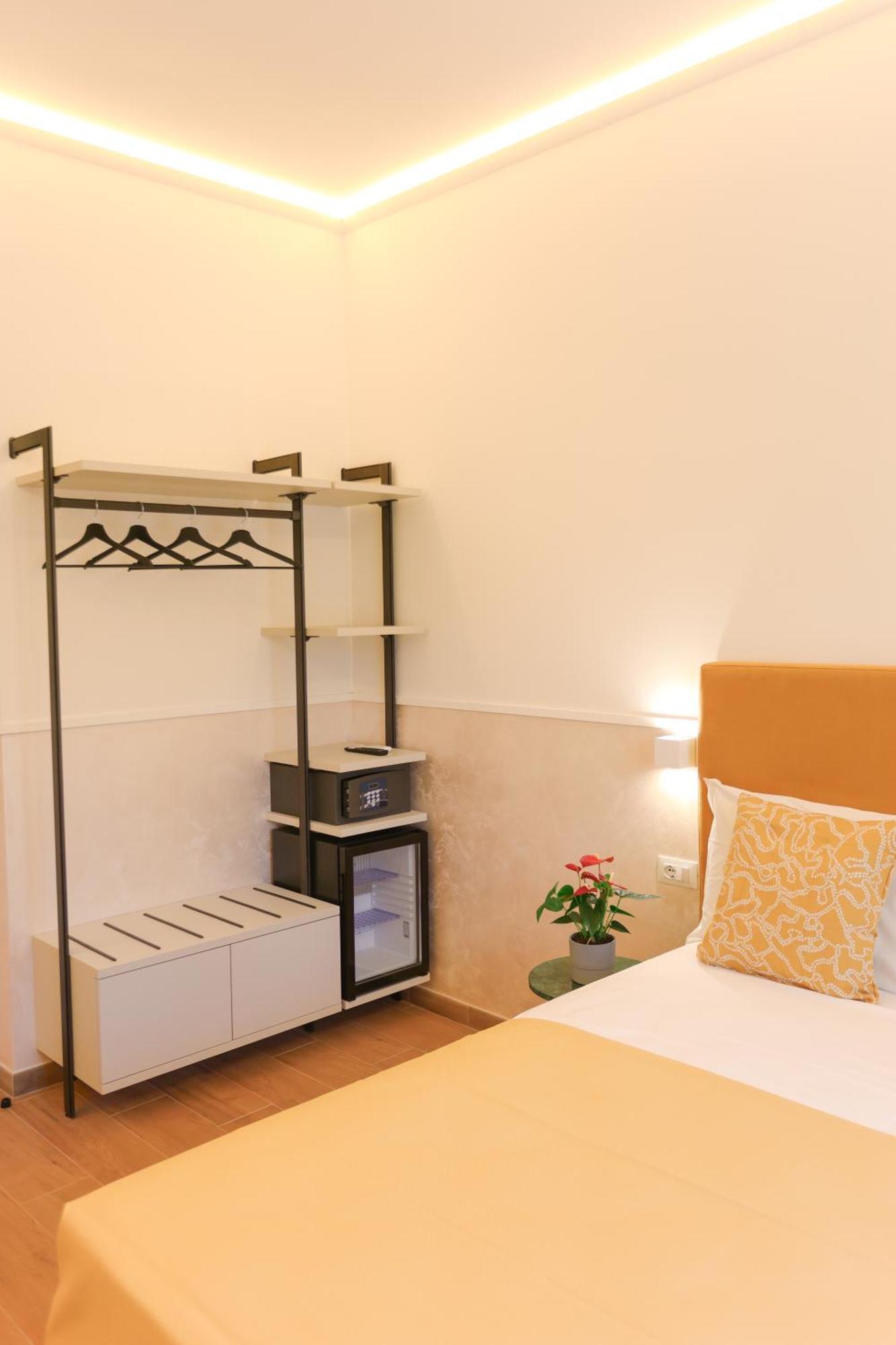 B&B Smart Rooms Рим Екстер'єр фото